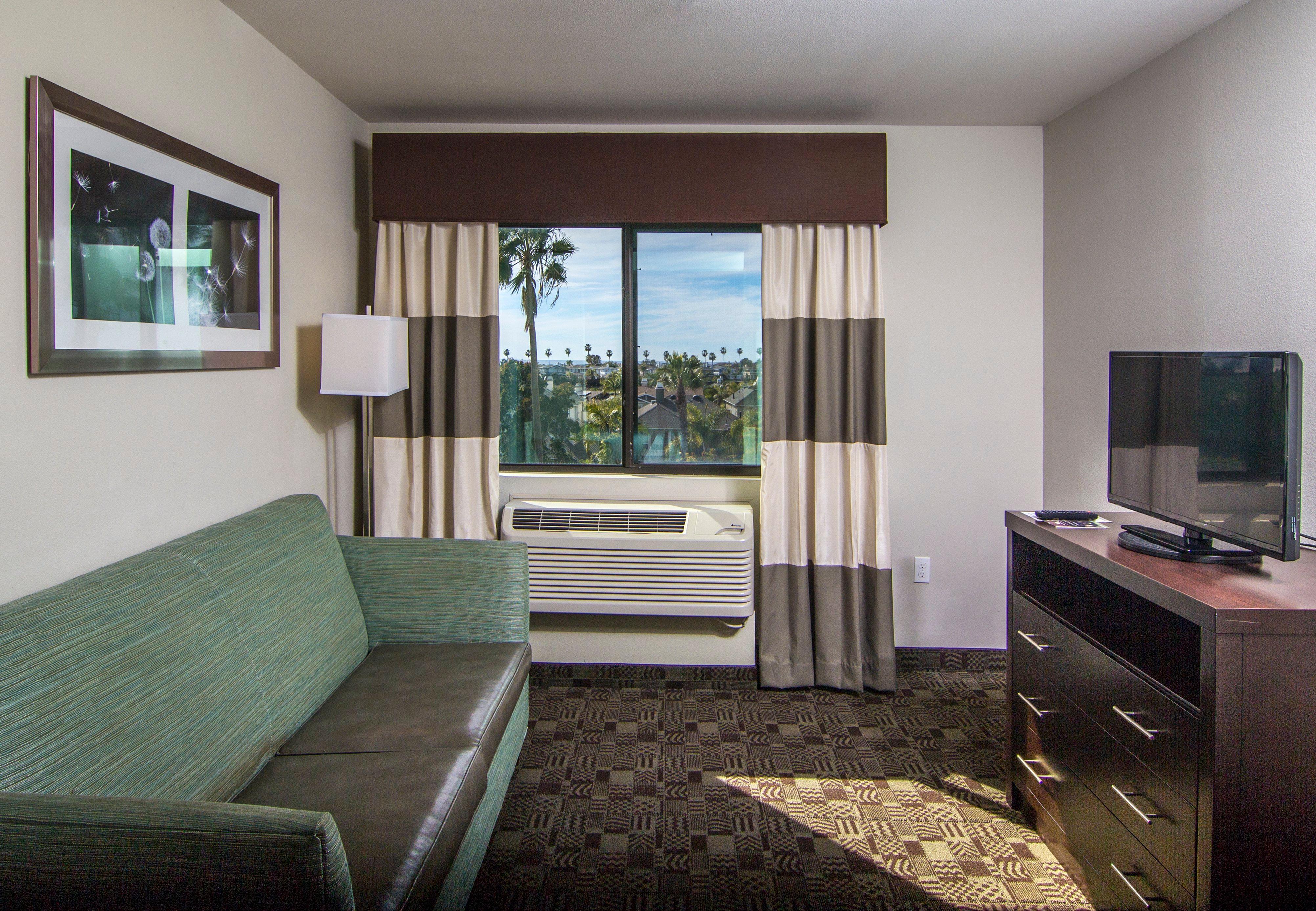 Holiday Inn Express Hotel & Suites Carlsbad Beach By Ihg Екстериор снимка